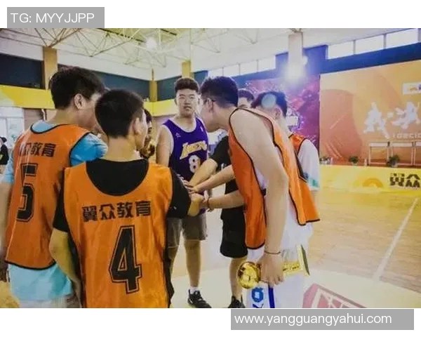 杭州篮球队运营全景解析：从管理模式到市场策略的深度剖析